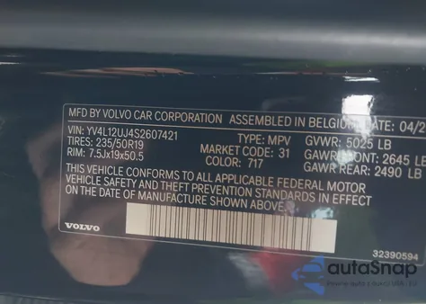 2025 Volvo Xc40 B5 Core Bright Theme z USA, uszkodzony, nr VIN YV4L12UJ4S2607421